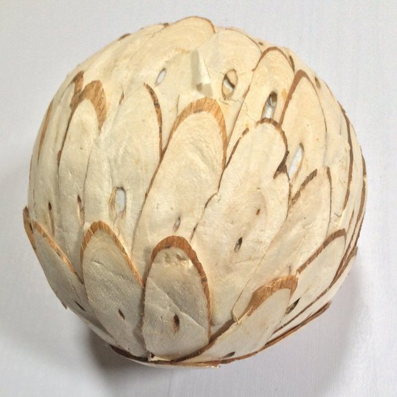 Natural Decorative Spheres - 10 Pieces - Picture 3 of 12